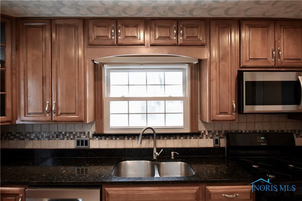 2807 Goddard Road Toledo, OH 43606 - Photo 9 of 26 Gallery Image 9