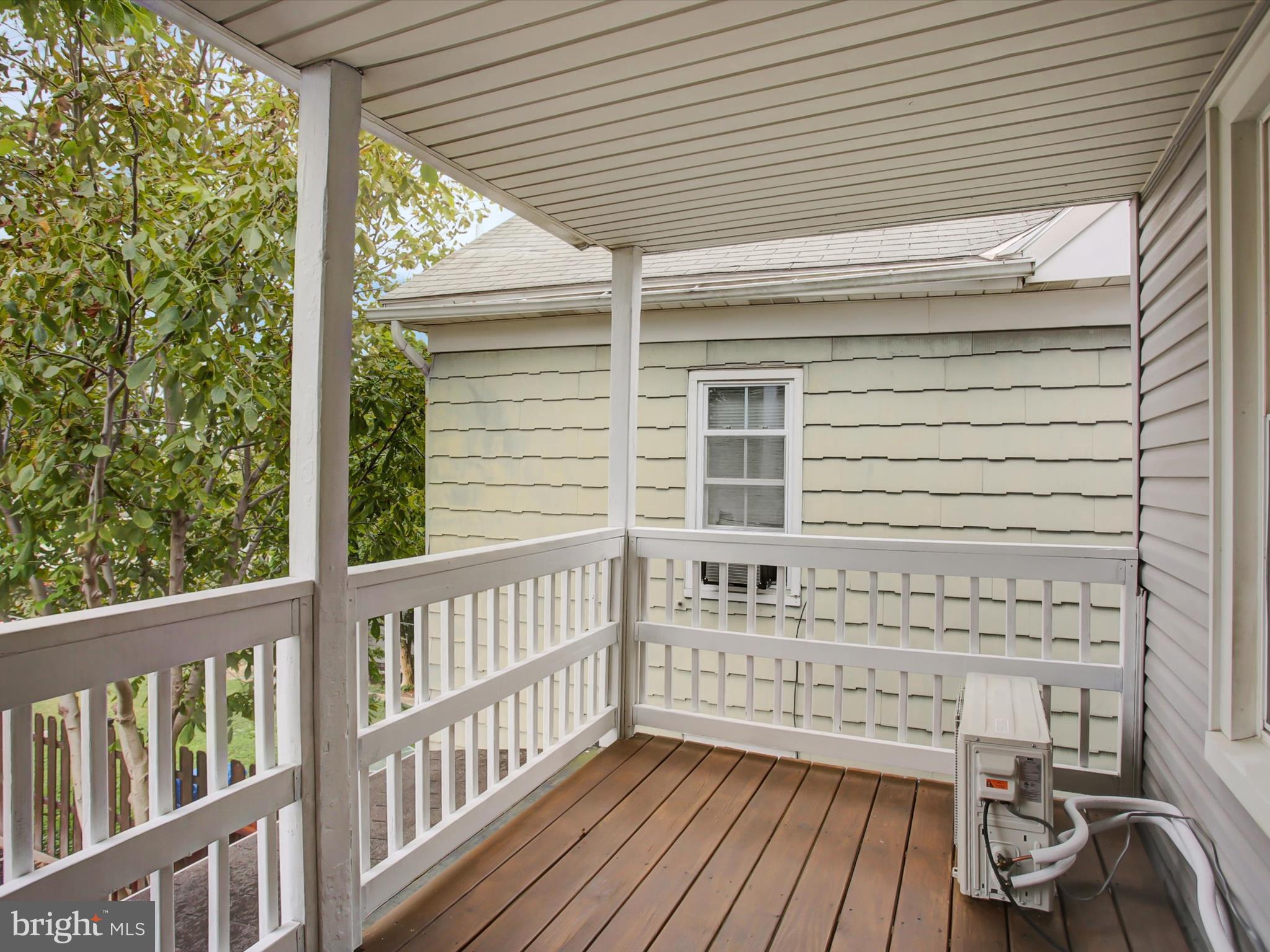 26 Ridge Avenue Hanover, PA 17331 - Photo 33 of 47 upper deck/balcony