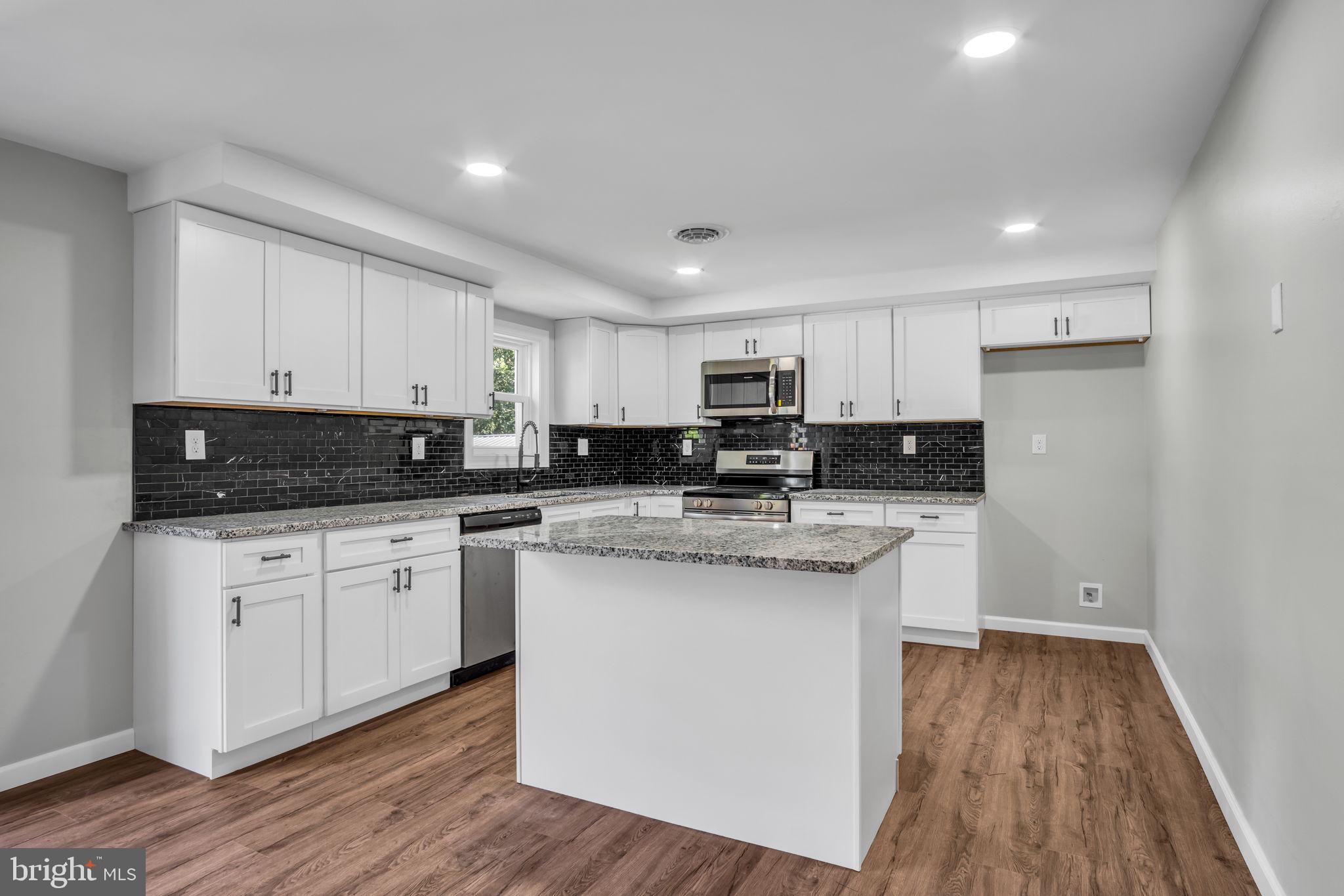 316 Decatur Street Elizabethtown, PA 17022 - Photo 8 of 21 Gallery Image 8