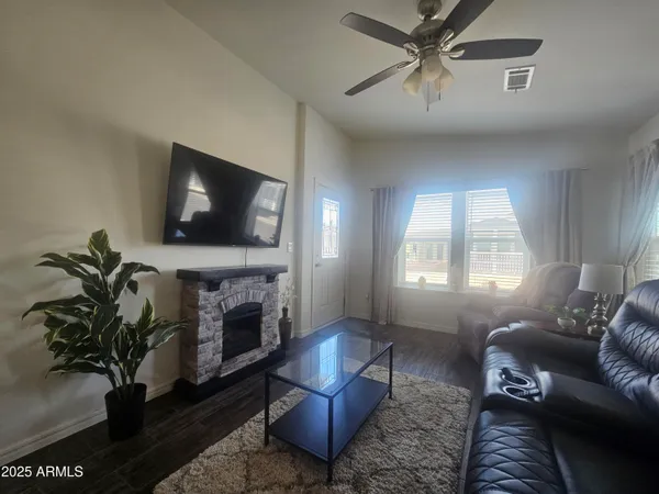 $234,500 | 650 North Hawes Road, Unit 3123, Mesa, AZ 85207