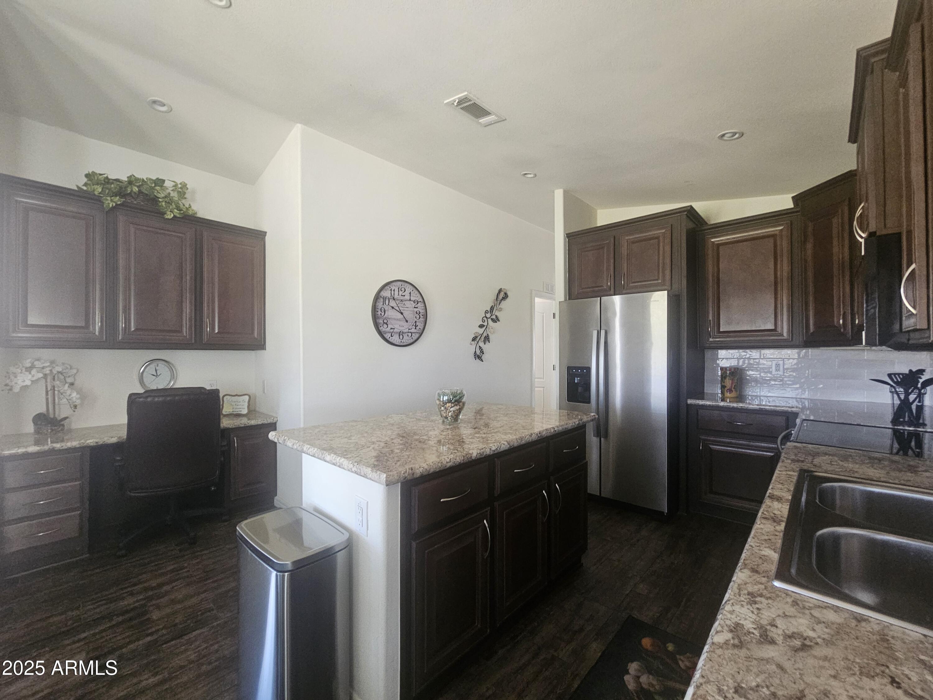 650 North Hawes Road, Unit 3123 Mesa, AZ 85207 - Photo 26 of 50 20250409_100249