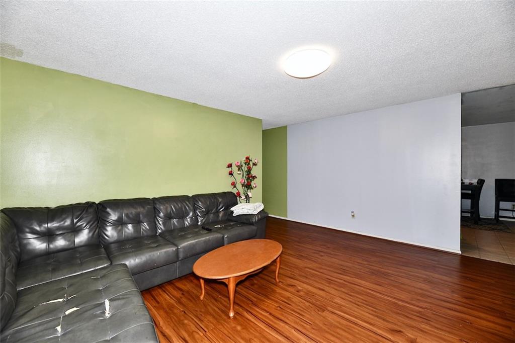 831 West Stop 11 Road Indianapolis, IN 46217 - Photo 3 of 39 Gallery Image 3