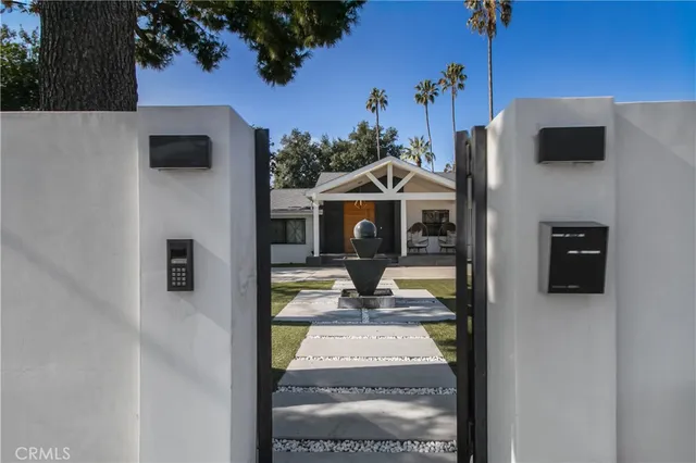 $13,000 | 6945 Amestoy Avenue, Lake Balboa, CA 91406