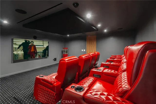 $13,000 | 6945 Amestoy Avenue, Lake Balboa, CA 91406