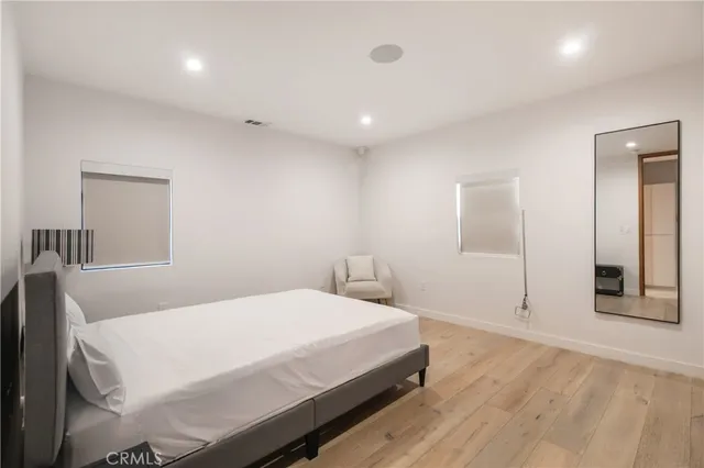 $13,000 | 6945 Amestoy Avenue, Lake Balboa, CA 91406