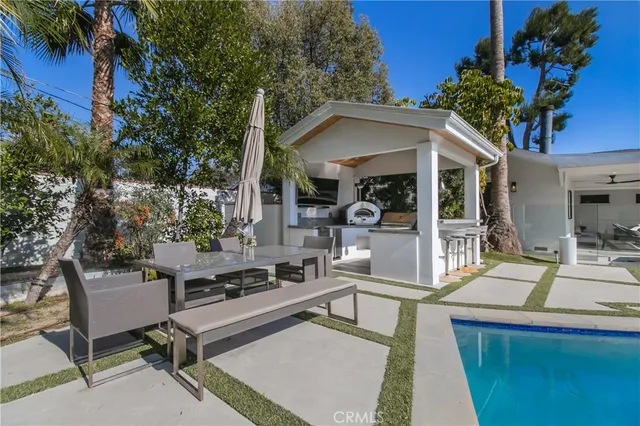 $13,000 | 6945 Amestoy Avenue, Lake Balboa, CA 91406