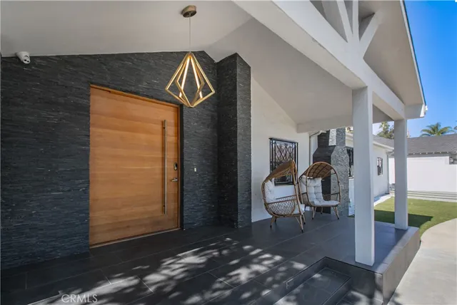 $13,000 | 6945 Amestoy Avenue, Lake Balboa, CA 91406