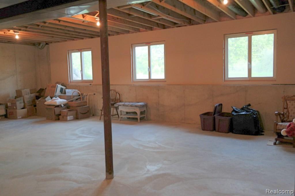 11200 Darwood Road Pinckney, MI 48169 - Photo 37 of 47 SAM_3889.jpg