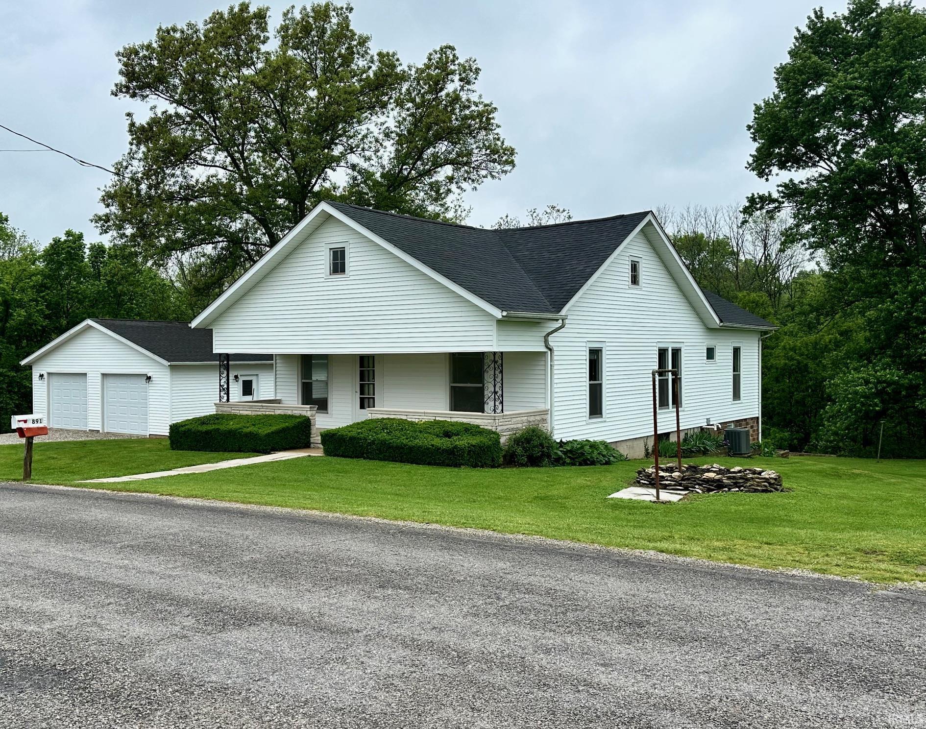 891 Mt Pleasant Road Bedford, IN 47421 - Photo 1 of 34
