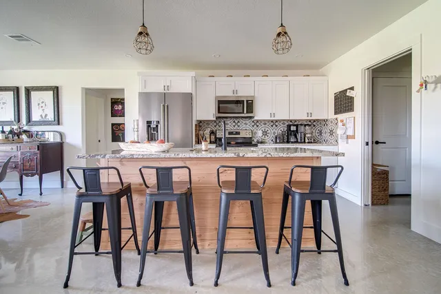 $2,500 | 120 Feather Way, Fredericksburg, TX 78624