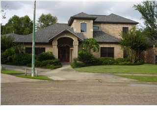 607 Greenbriar Road Lafayette, LA 70503 - Photo 1 of 4 Primary Photo