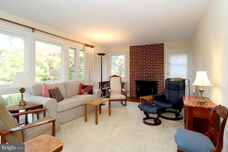 6307 West Halbert Road Bethesda, MD 20817 - Photo 9 of 21 Living Room