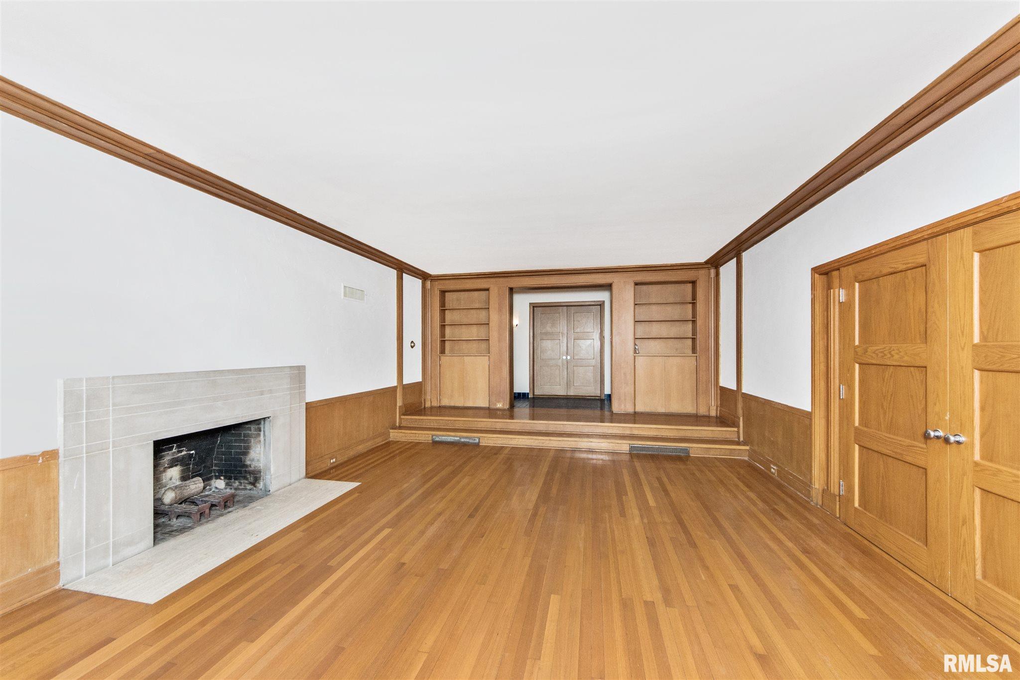5618 North Prospect Road Peoria, IL 61614 - Photo 16 of 40 Gallery Image 16