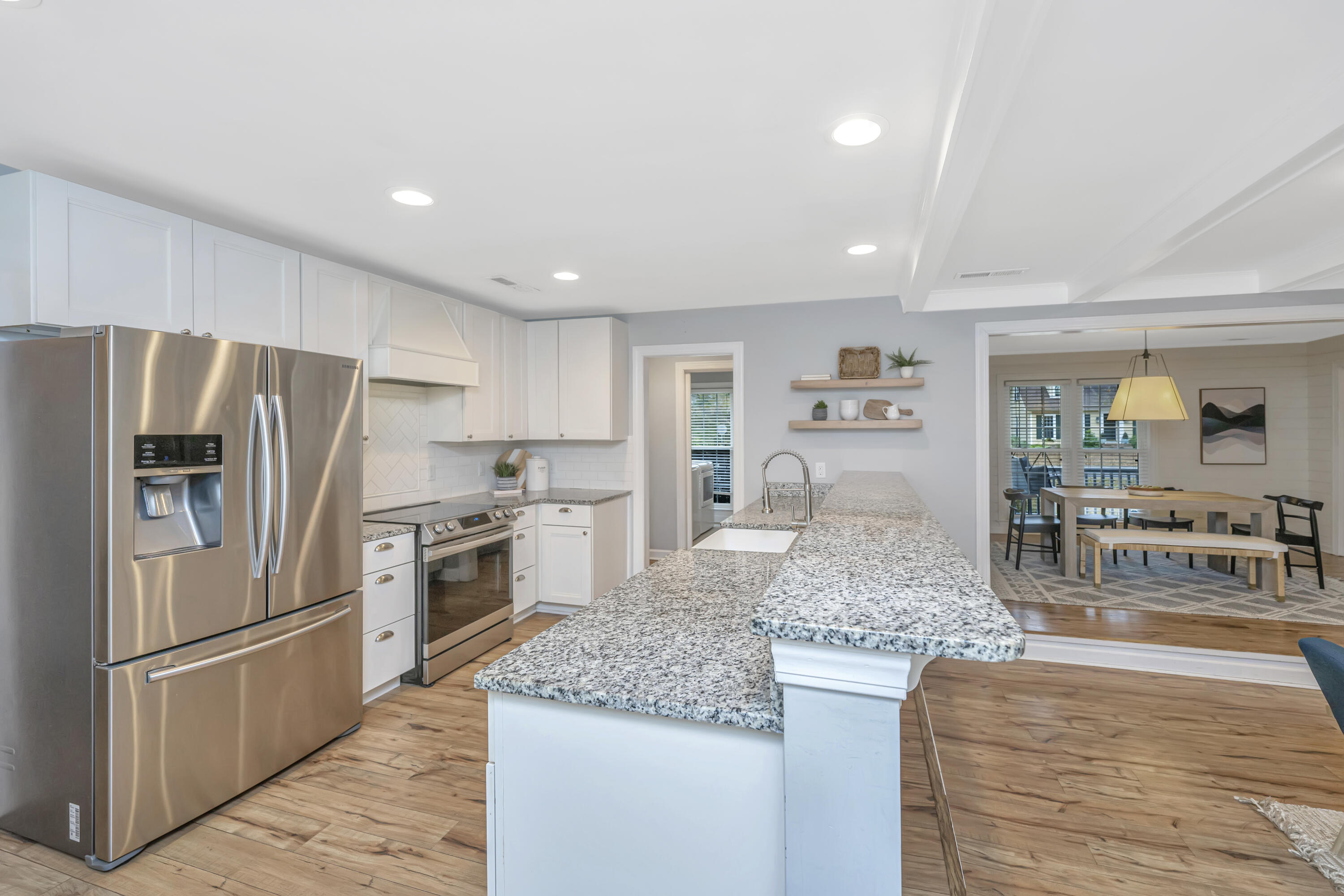 1003 Harbortowne Road Charleston, SC 29412 - Photo 16 of 50 1003HarbortowneRd018