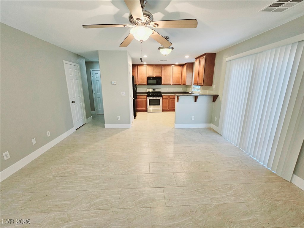 8224 Time Machine Avenue Las Vegas, NV 89113 - Photo 3 of 22