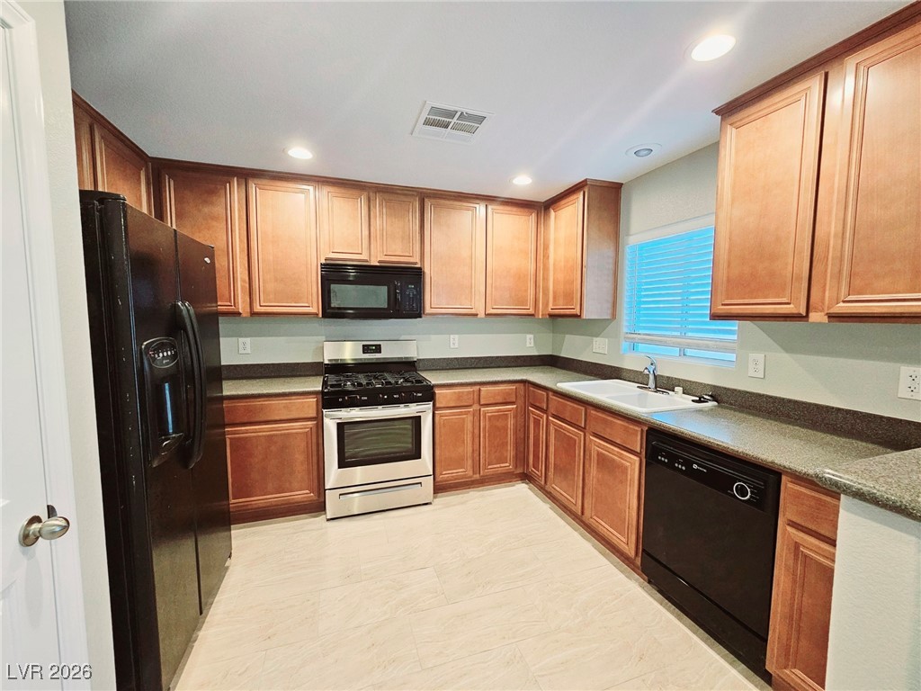 8224 Time Machine Avenue Las Vegas, NV 89113 - Photo 8 of 22