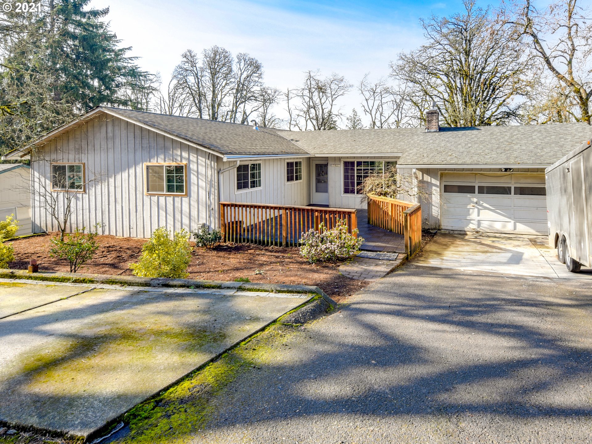 17827 Oatfield Road Gladstone, OR 97027 - Photo 1 of 32 Gallery Image 1
