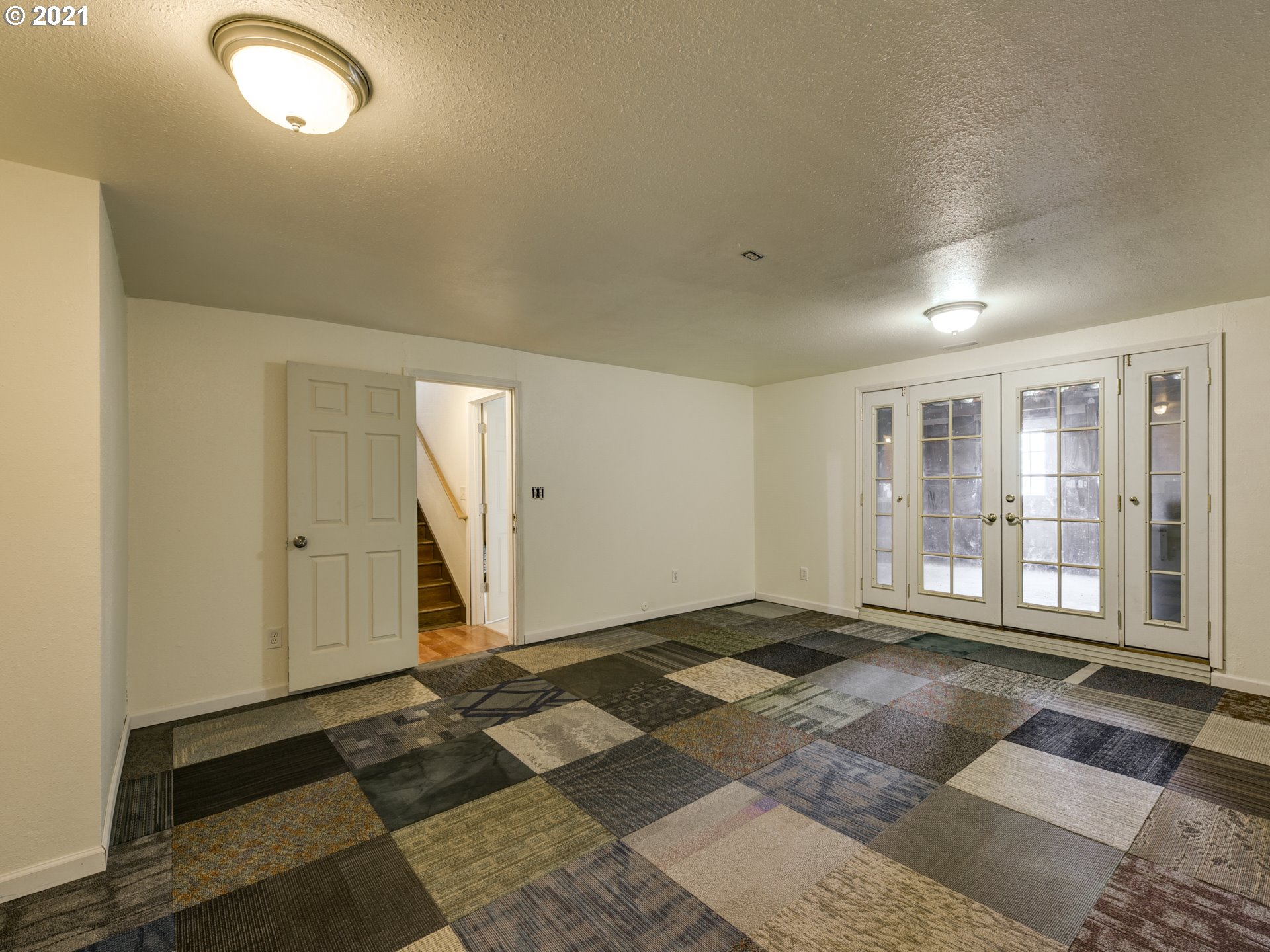 17827 Oatfield Road Gladstone, OR 97027 - Photo 20 of 32 Gallery Image 20
