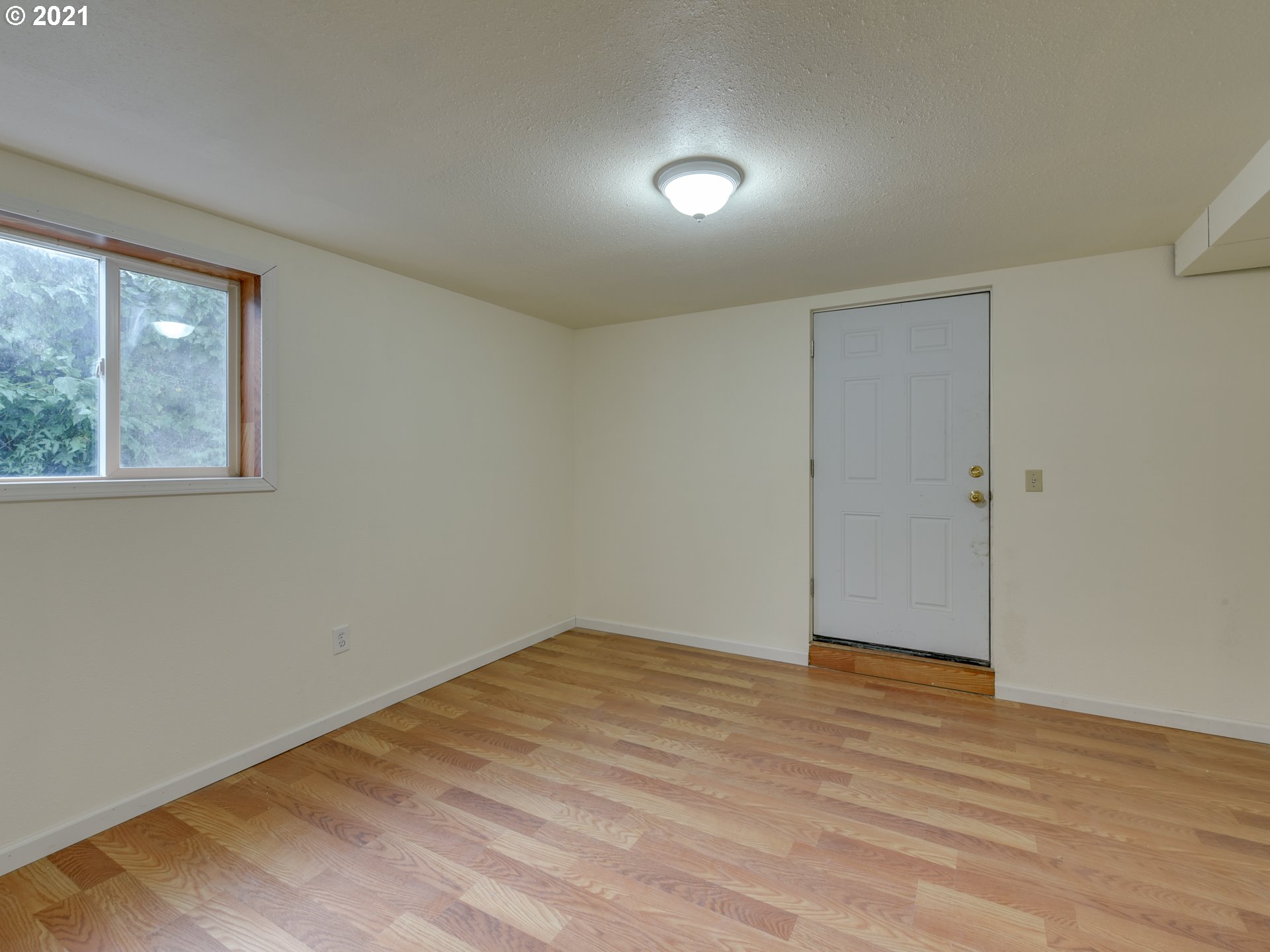 17827 Oatfield Road Gladstone, OR 97027 - Photo 25 of 32 Gallery Image 25