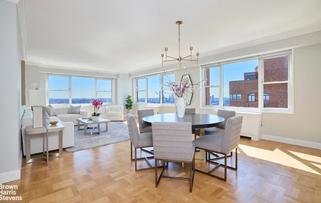 $2,395,000 | 60 East End Avenue, Unit 41A | Upper East Side