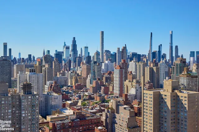 $2,395,000 | 60 East End Avenue, Unit 41A | Upper East Side