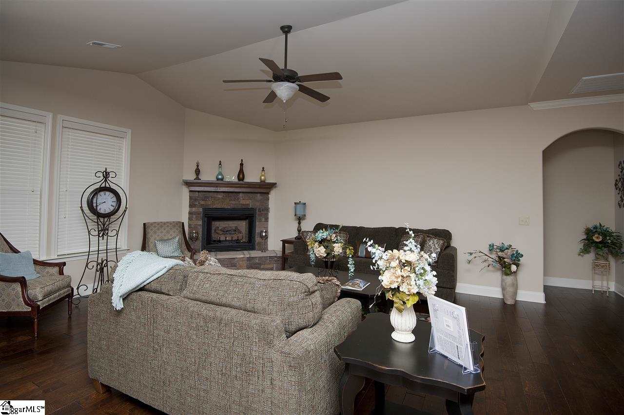 1 Brierfield Way Fountain Inn, SC 29644 - Photo 6 of 14