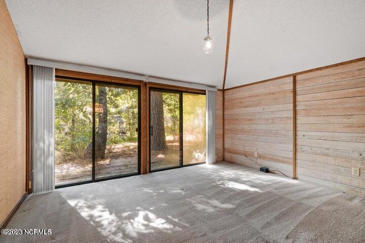 409 Friendly Road Morehead City, NC 28557 - Photo 29 of 40 Master Bedroom