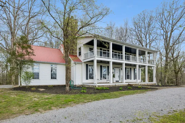 $2,599,900 | 901 Town Branch Road, Charlotte, TN 37036