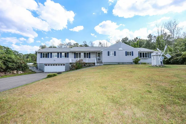 $769,000 | 50 Dutton Road, Pelham, NH 03076