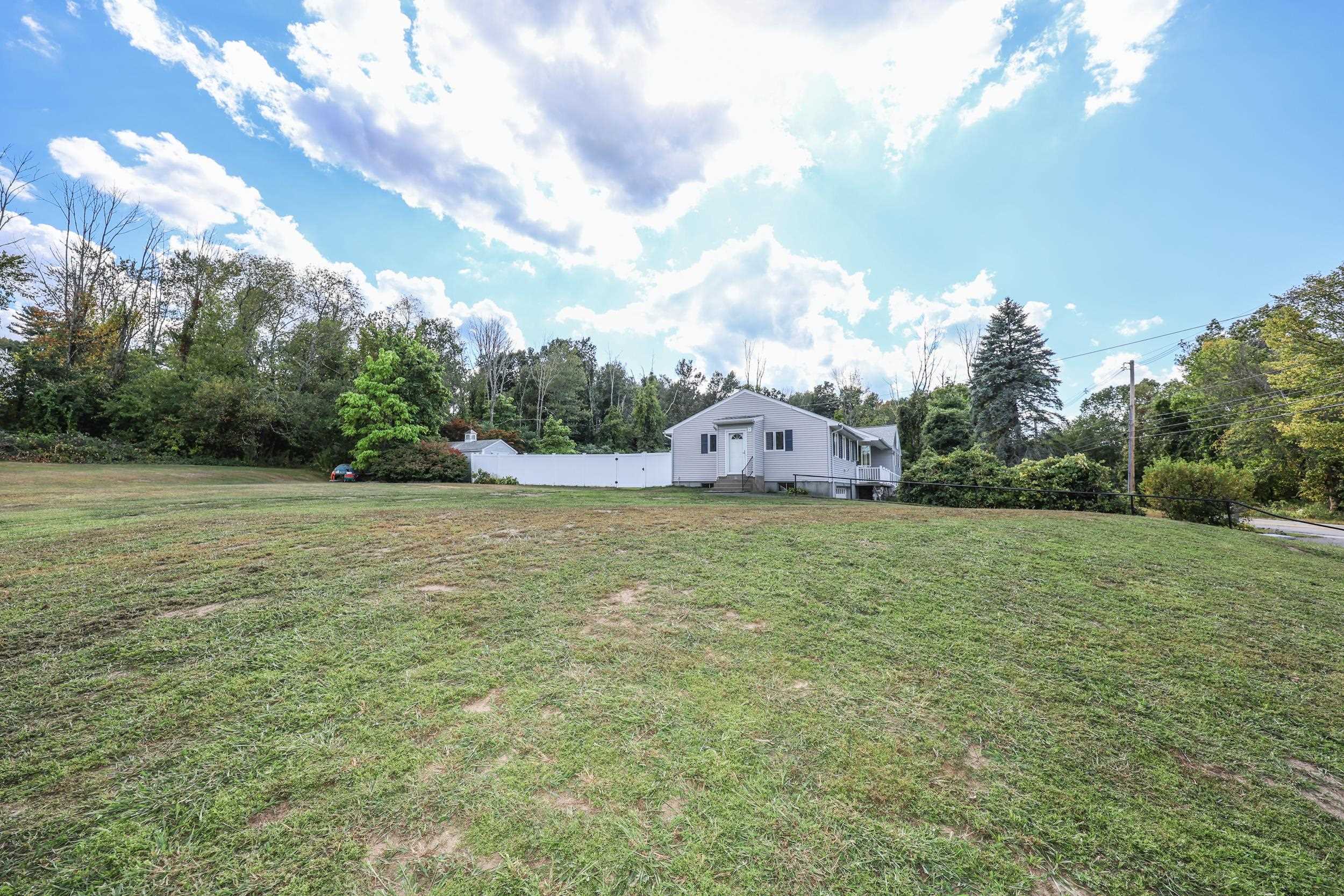 50 Dutton Road Pelham, NH 03076 - Photo 2 of 39 Gallery Image 2