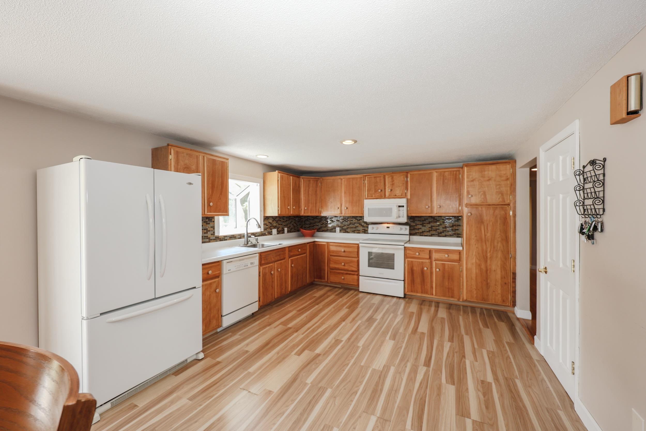 50 Dutton Road Pelham, NH 03076 - Photo 5 of 39 Gallery Image 5