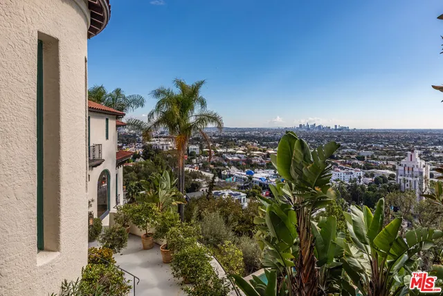 $40,000 | 8440 Harold Way, Los Angeles, CA 90069