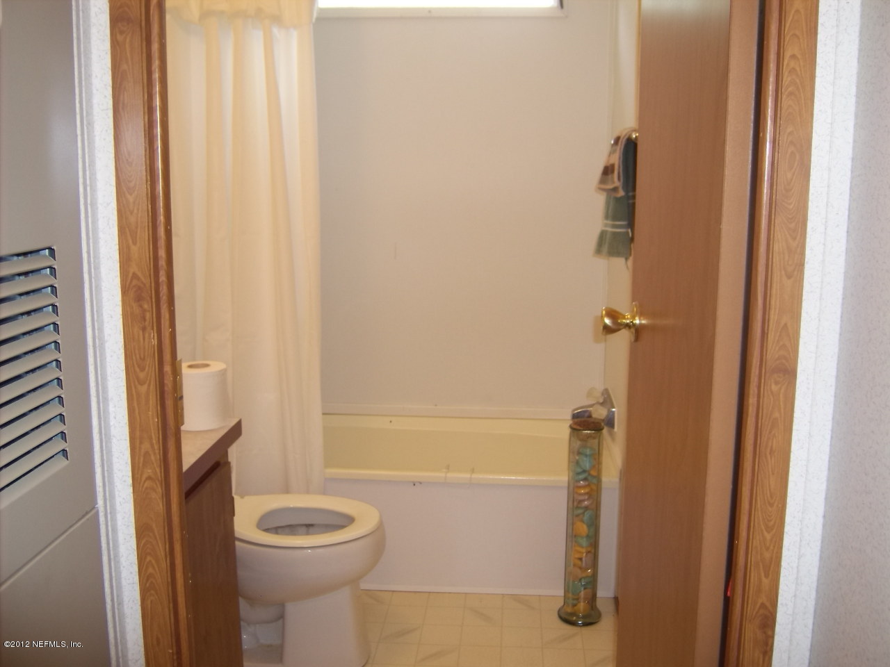 108 Pecan Grove Road Palatka, FL 32177 - Photo 4 of 9 Back Bathroom