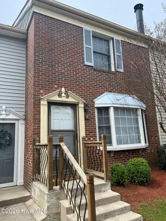 $1,275 | 2905 Cedar Creek Road, Unit E, Greenville, NC 27834
