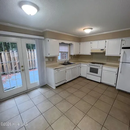 $1,275 | 2905 Cedar Creek Road, Unit E, Greenville, NC 27834