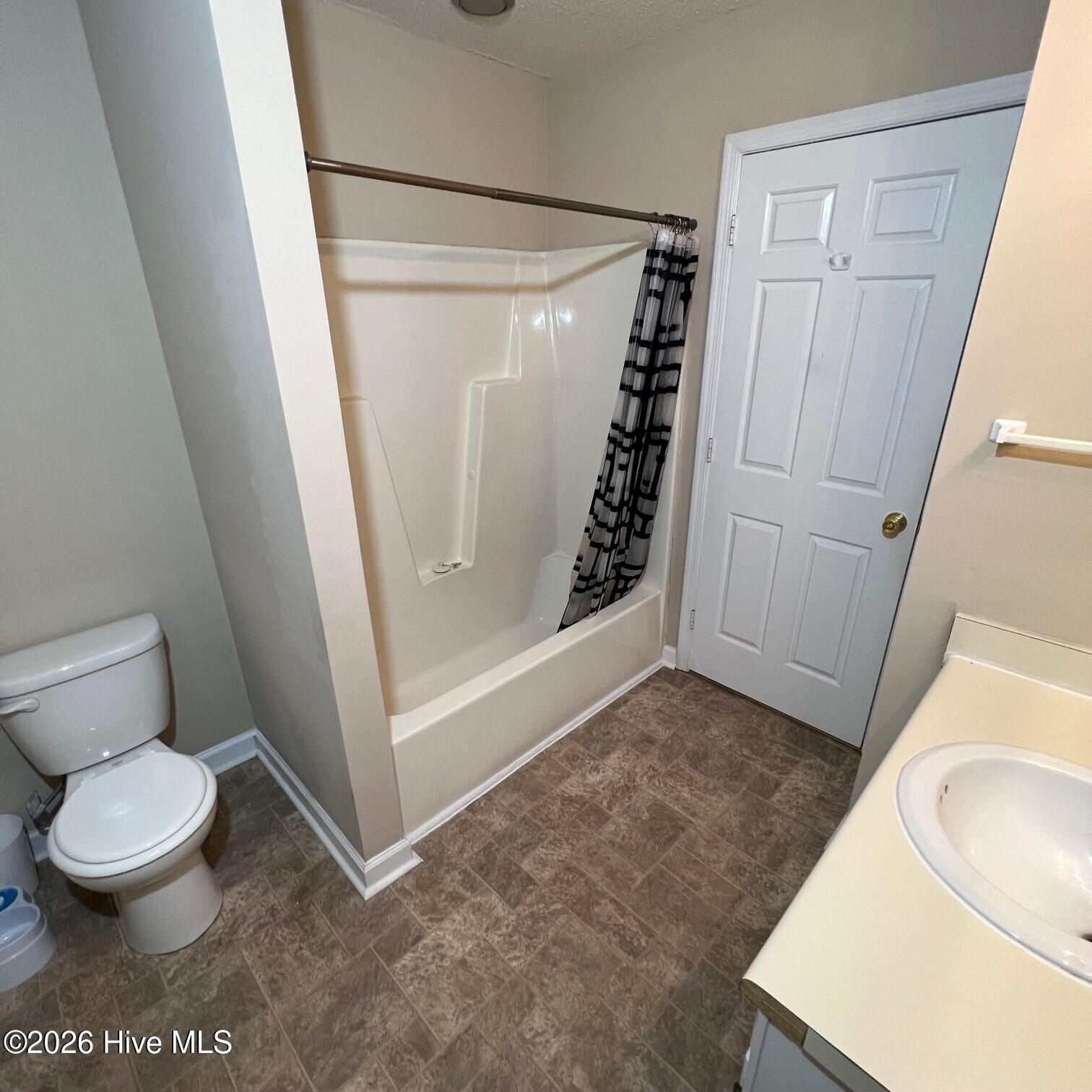 2905 Cedar Creek Road, Unit E Greenville, NC 27834 - Photo 10 of 11 3