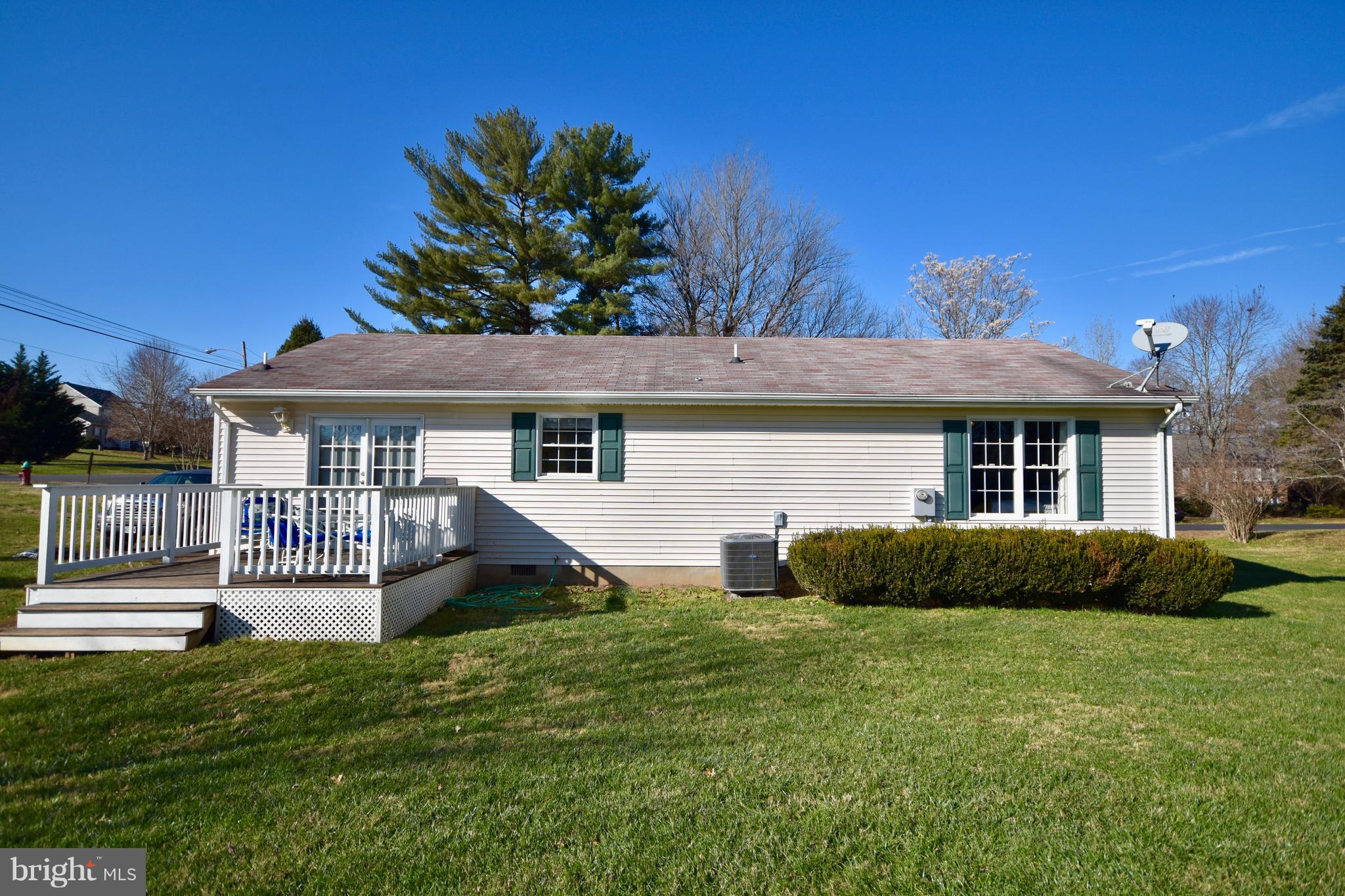 427 Foxcroft Road Warrenton, VA 20186 - Photo 13 of 14 Rear