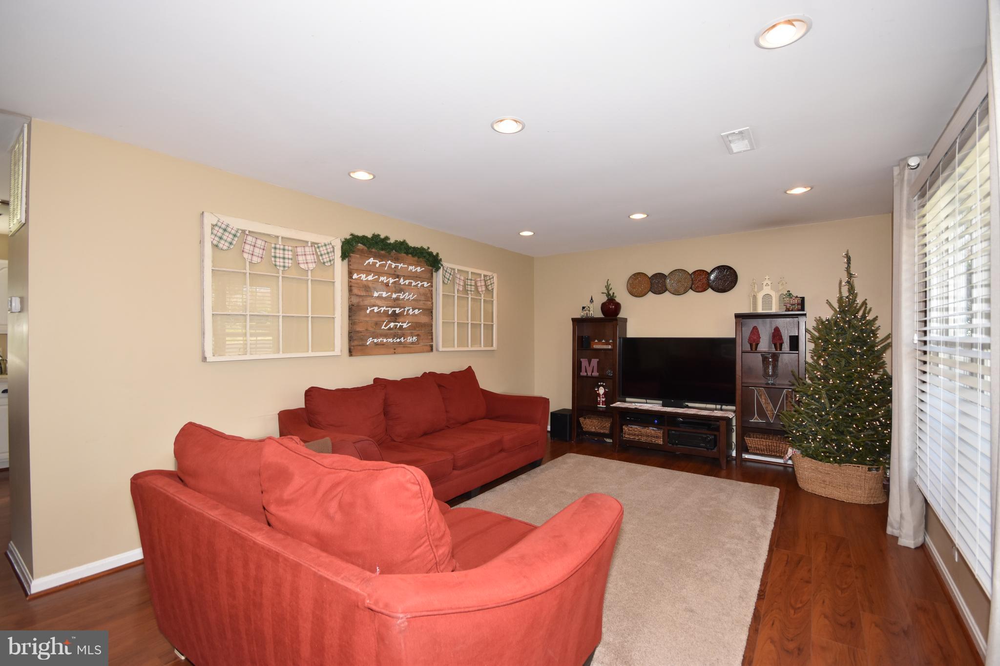427 Foxcroft Road Warrenton, VA 20186 - Photo 3 of 14 Family Room