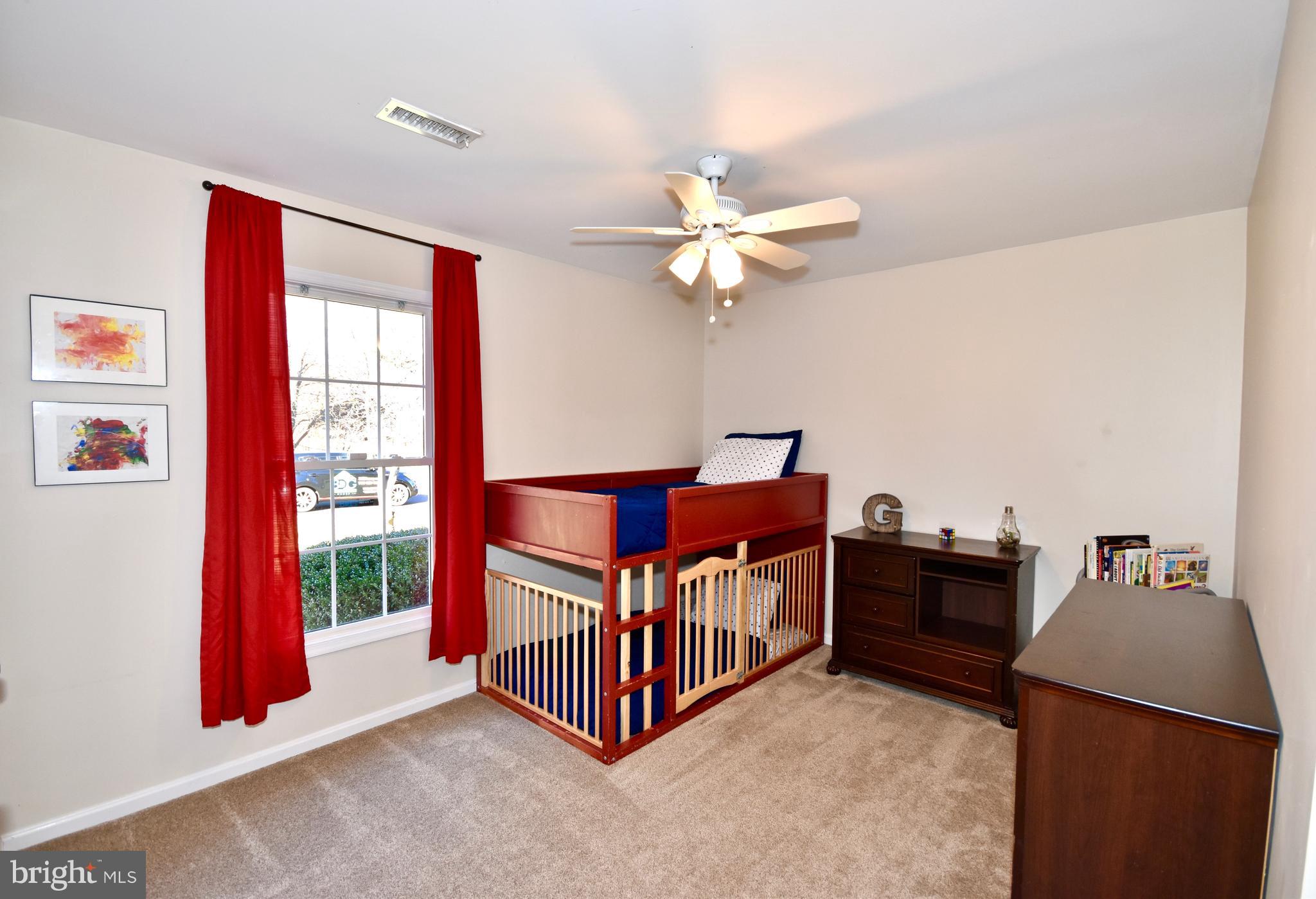 427 Foxcroft Road Warrenton, VA 20186 - Photo 9 of 14 Bedroom 3
