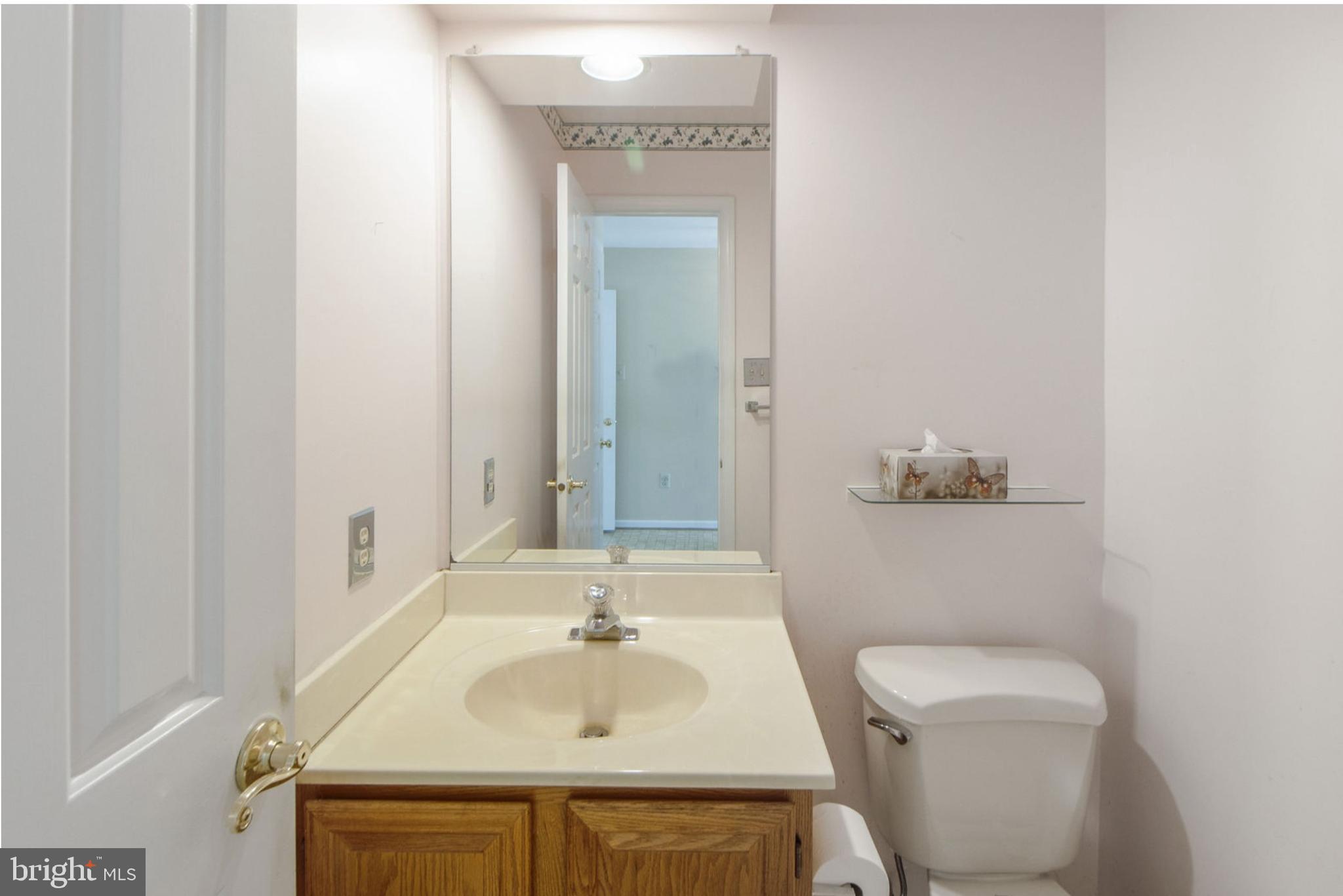 1933 Autumn Ridge Circle Silver Spring, MD 20906 - Photo 13 of 28 Main Level Half-Bath