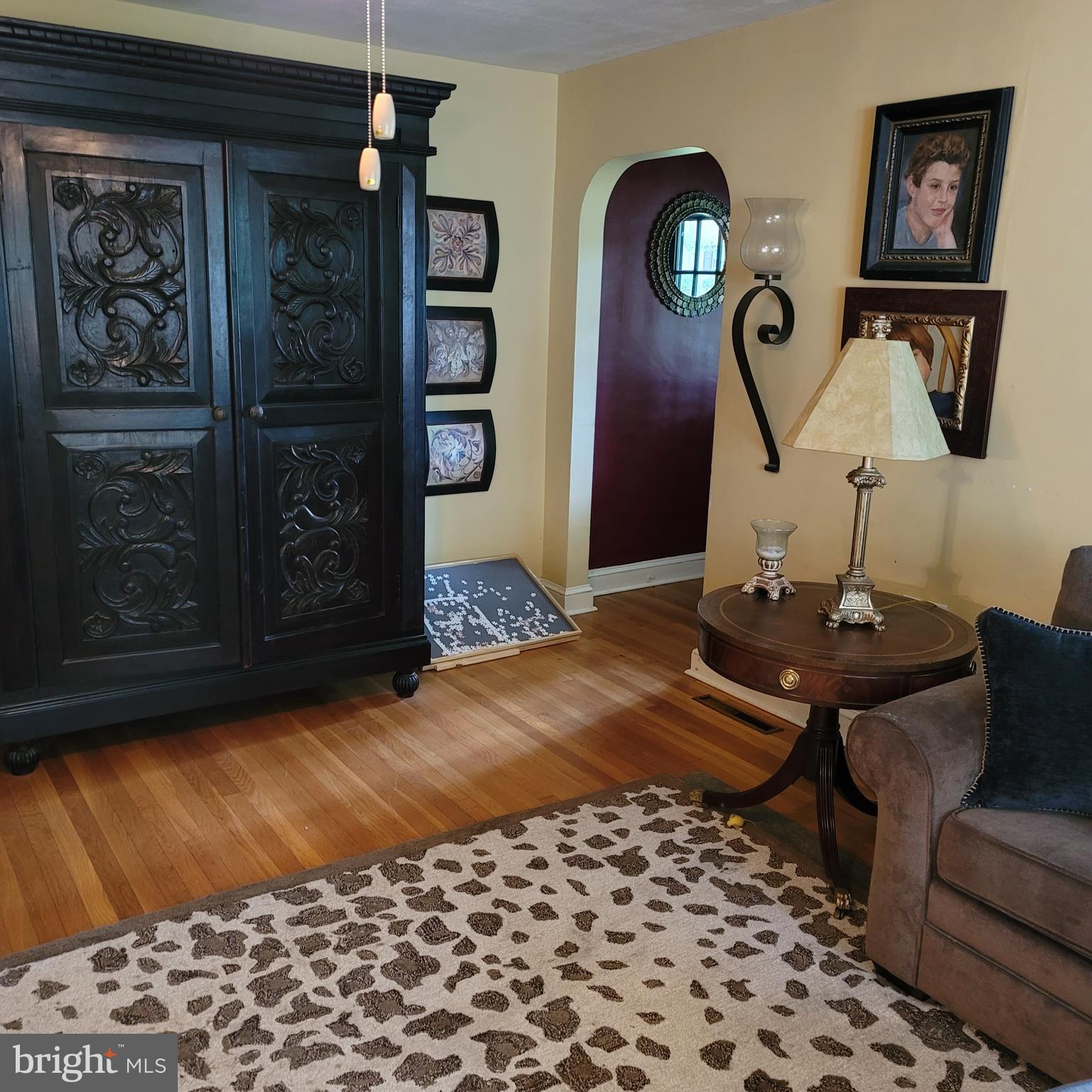 301 Irish Road Berwyn, PA 19312 - Photo 11 of 26 Living Room
