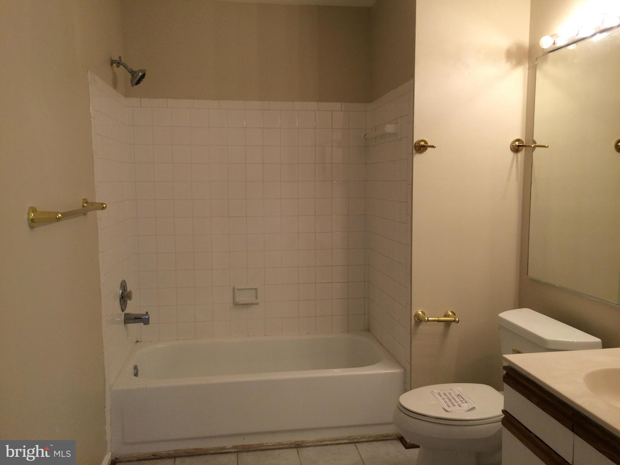 10406 Beacon Ridge Drive, Unit 104 Bowie, MD 20721 - Photo 11 of 15 Bath