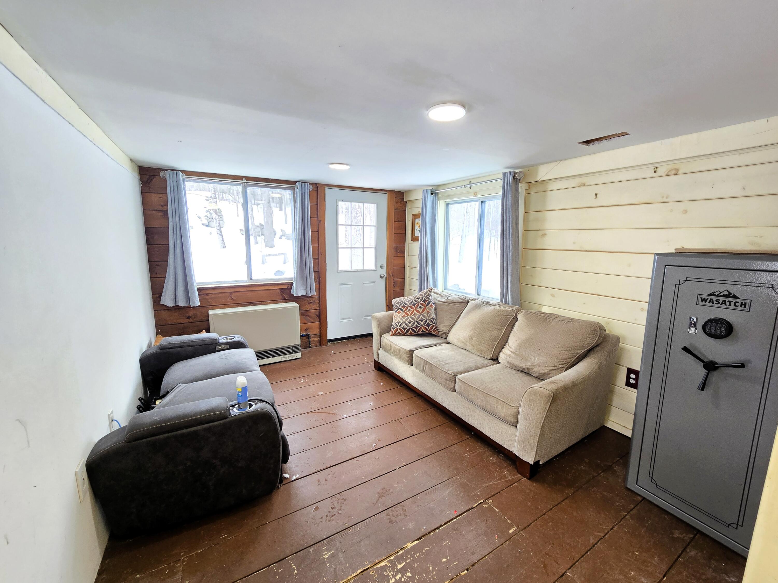 224 Hadley Mill Road Jackson, ME 04921 - Photo 4 of 16 Living Room