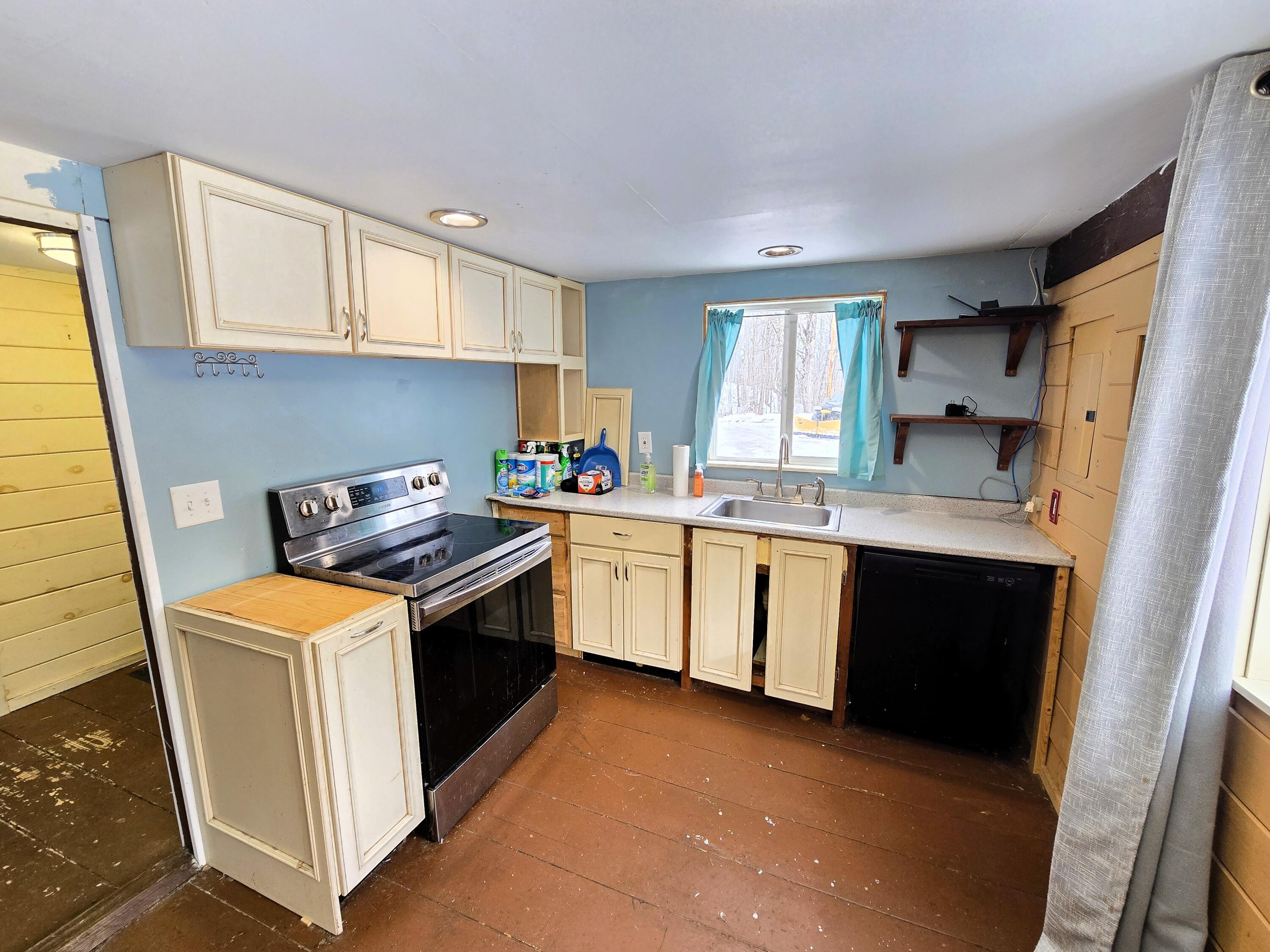 224 Hadley Mill Road Jackson, ME 04921 - Photo 6 of 16 Kitchen