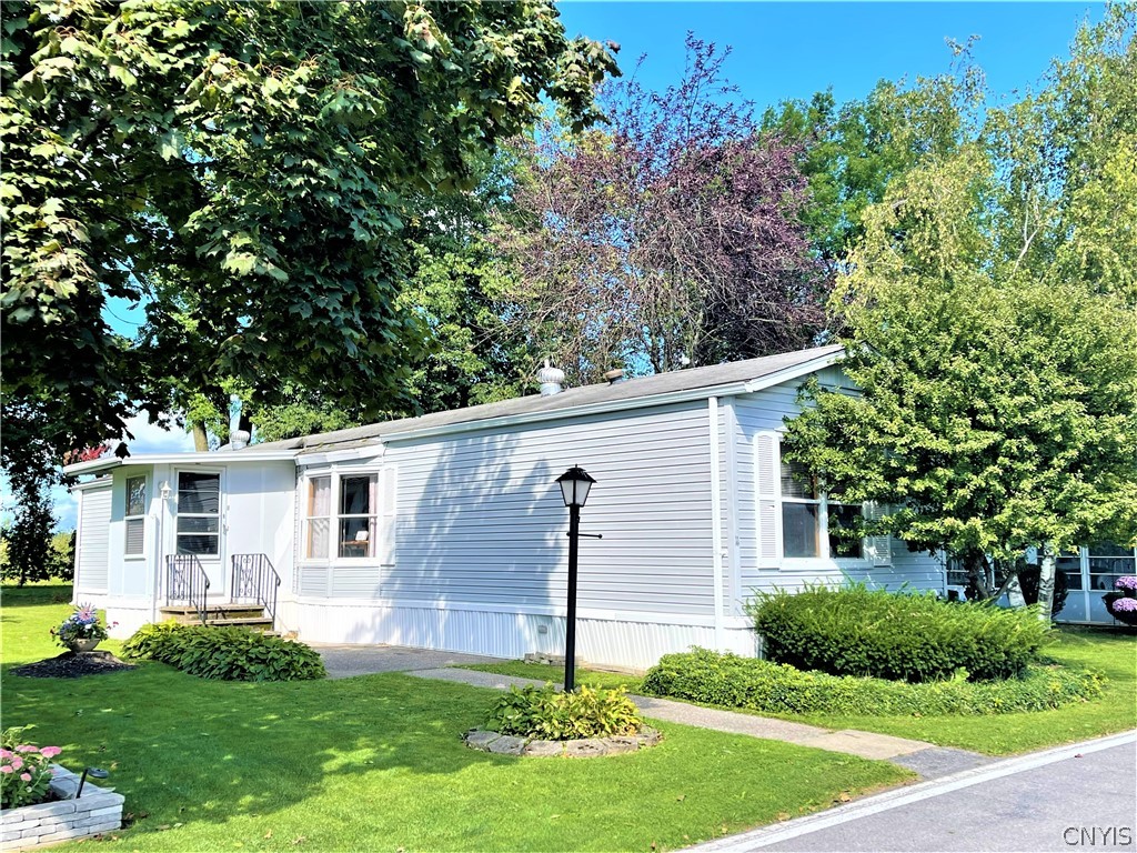 11 Apple Grove Road New Hartford, NY 13413 - Photo 1 of 1 Gallery Image 1