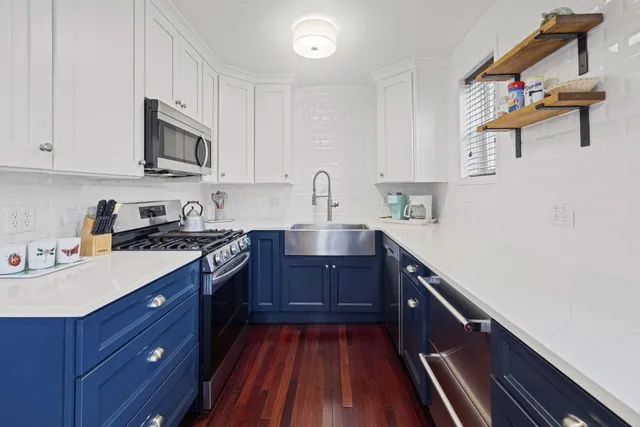 $299,900 | 607 Sherwood Avenue, Three Oaks, MI 49128