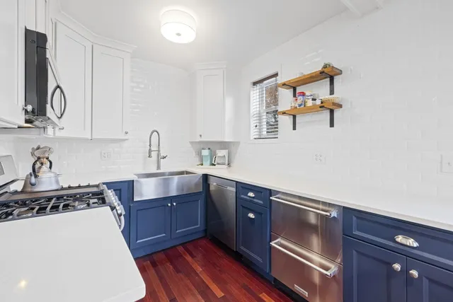 $299,900 | 607 Sherwood Avenue, Three Oaks, MI 49128