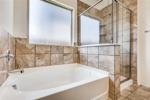 $2,295 | 917 Waggoner Drive, Aubrey, TX 76227