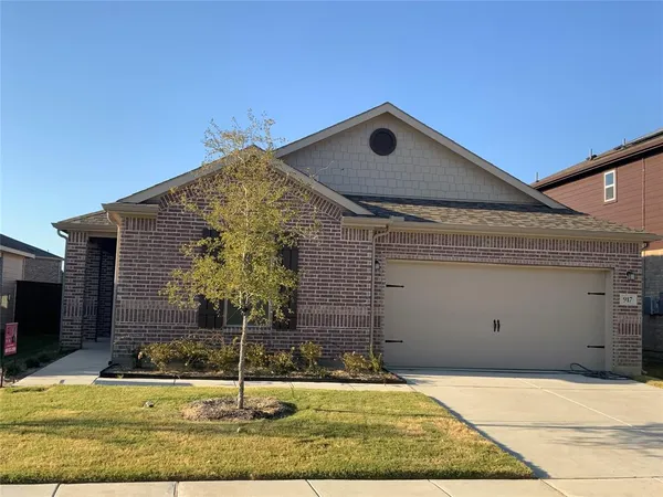 $2,295 | 917 Waggoner Drive, Aubrey, TX 76227
