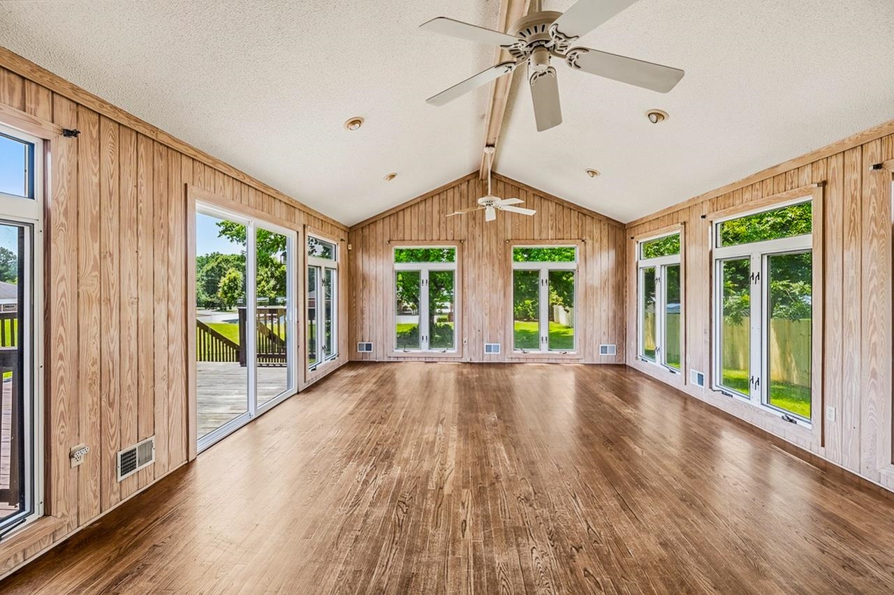 400 McAbee Road Roebuck, SC 29376 - Photo 13 of 38